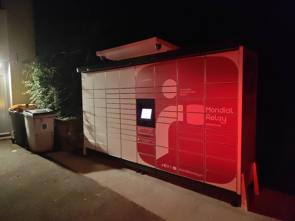 Locker 24/7 Pharmacie des Deux Communes, 39 39 Rue des Deux Communes, 86180 Buxerolles