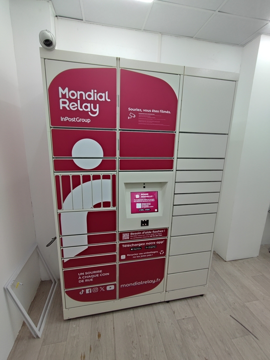 Locker Fatima Multimedia, 129 129 Rue du Faubourg Saint-Denis, 75010 Paris
