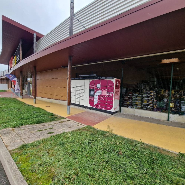 Locker 24/7 Bricomarche Montba, Route de Dijon, 21500 Montbard