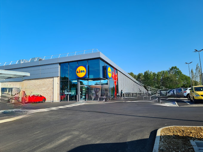 Locker 24/7 Lidl Moneteau, 12 12 Rond-Point de l'Europe, 89470 Monéteau
