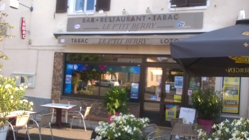 Le P'Tit Berry, 8 Place de la Republique, 36370 Belabre