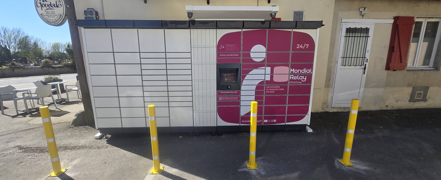Locker 24/7 Au Petit Meurcé 72170 Meurcé, 1 1 Place Cattois Roncin, 72170 Meurcé