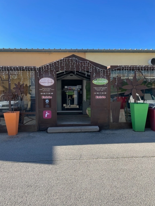 Mepc Ma Piscine, 400 Avenue de Roumanille, 84400 Apt