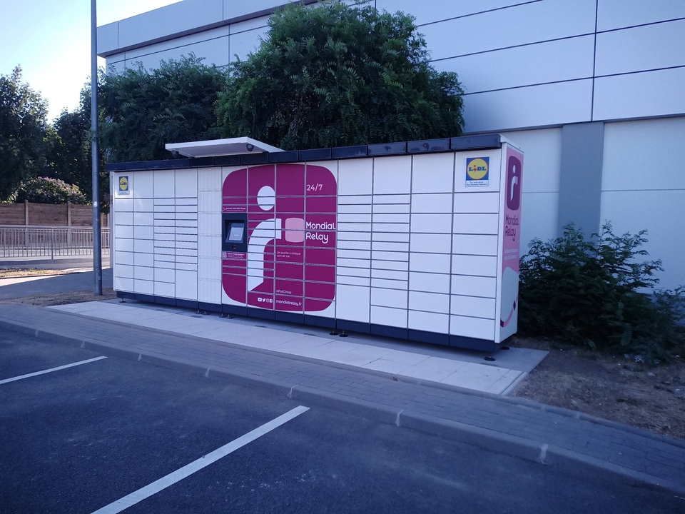 Locker Lidl Henin Beaumont, 1004 1004 Boulevard Albert Schweitzer, 62110 Hénin-Beaumont