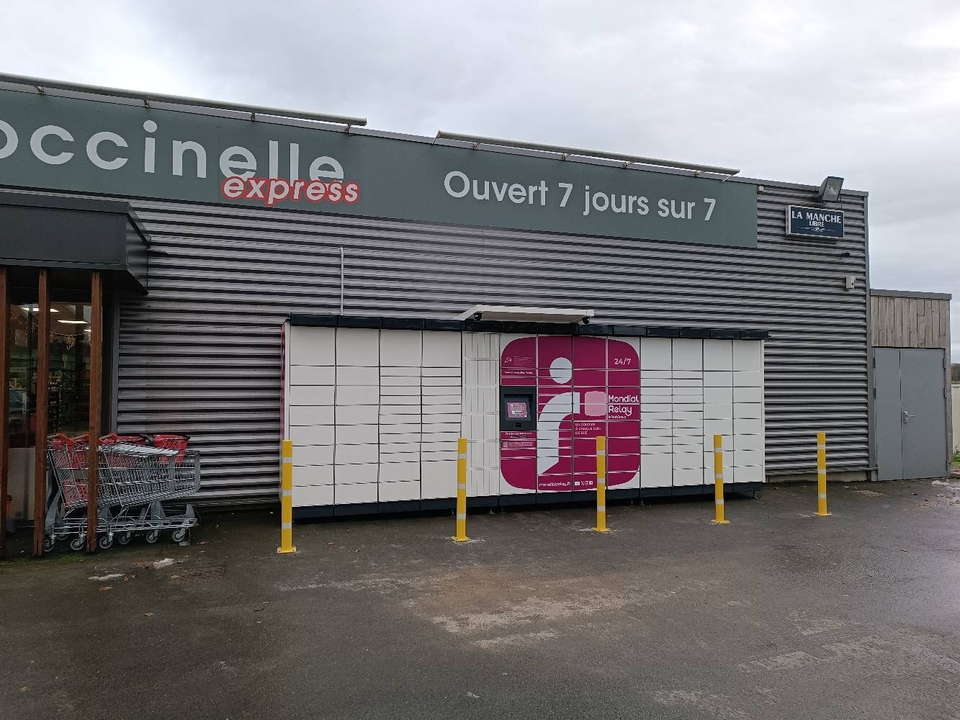 Locker 24/7 Coccinelle Express 50860 Moyon Villages, 221 4 Rue de la Mairie, 50860 Moyon Villages