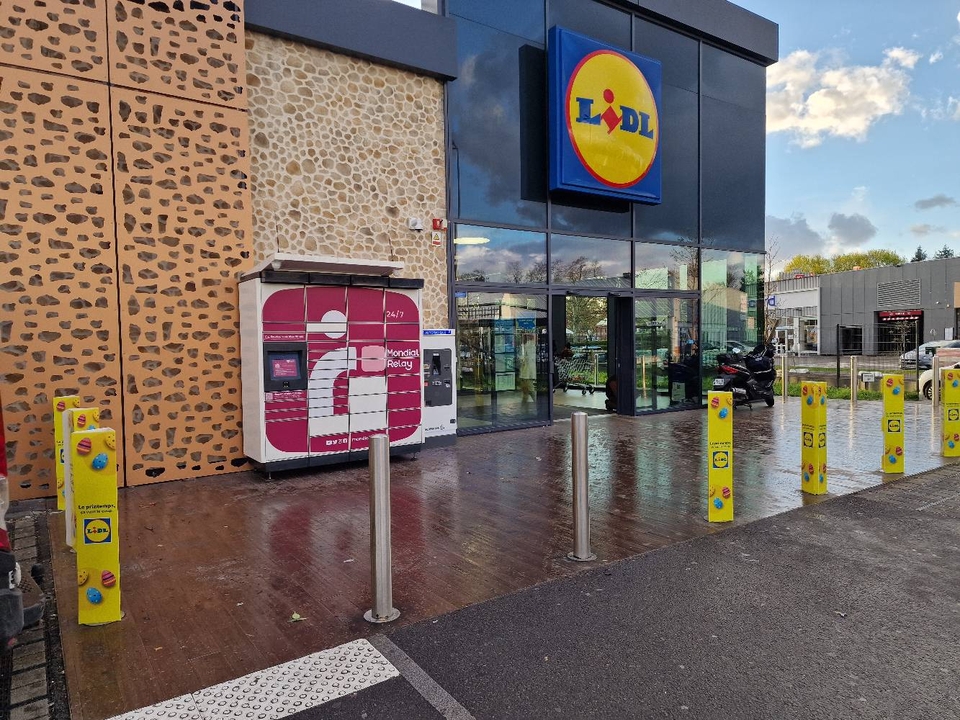 Locker Lidl, 2 2 Allée Louis Tillet, 91250 Saint-Germain-lès-Corbeil