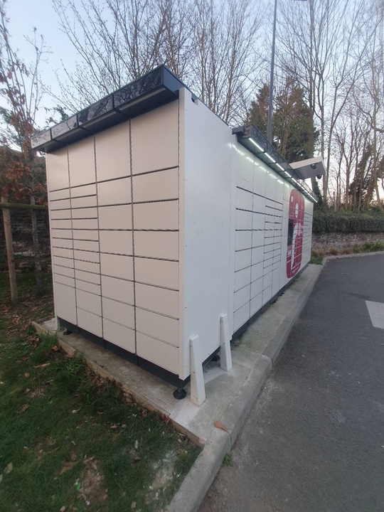 Locker 24/7 Carrefour Market, 44 43 Route de Furnes, 59229 Téteghem-Coudekerque-Village