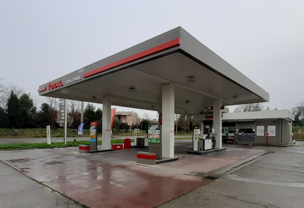 Total Montfavet, 950 Cours Cardinal Bertrand, 84140 Montfavet