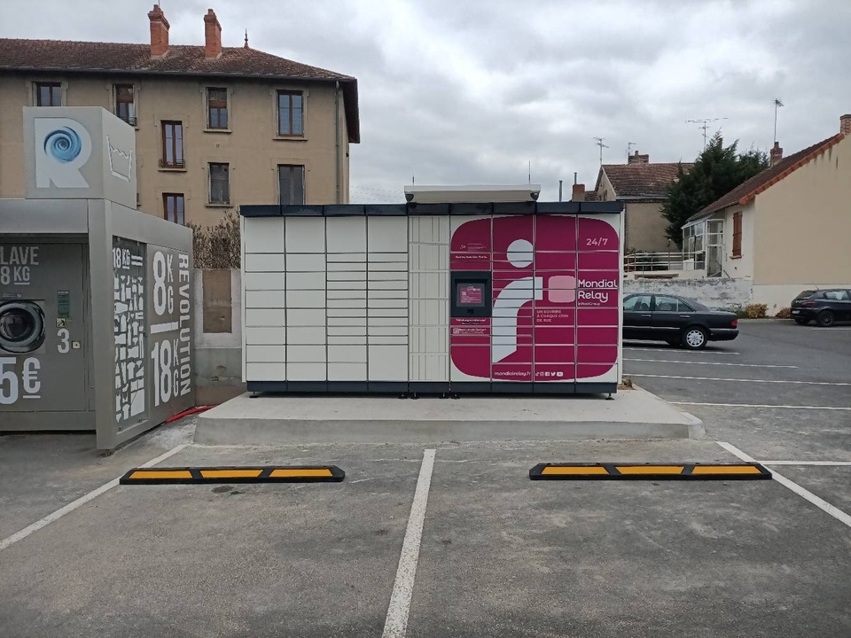 Locker 24/7 Intermarche Montlucon, RUE PIERRE SEMARD La Rotonde, 03100 Montluçon