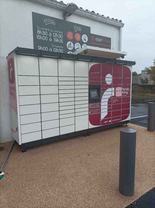 Locker 24/7 Coccimarket les Landes Genusson, 8 8 Rue d'Auvergne, 85130 Les Landes-Genusson