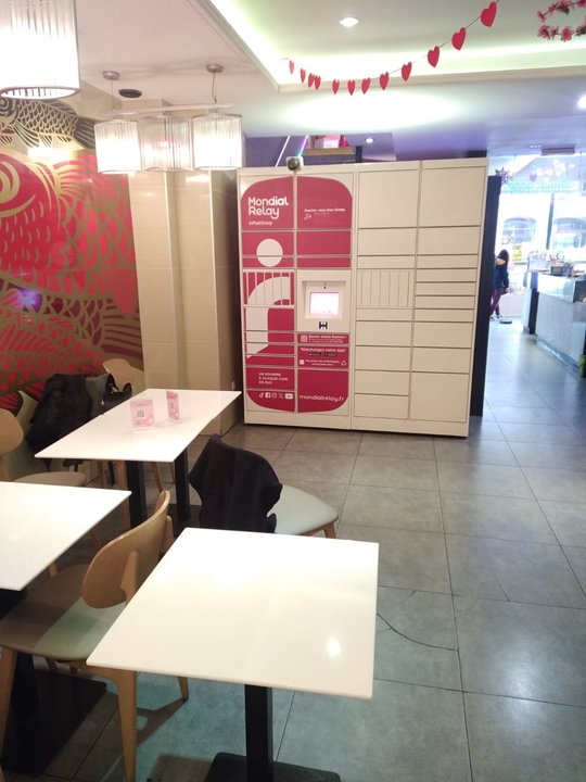 Locker Yummi Asian Food, 8 8 Rue du 8 Mai 1945, 75010 Paris