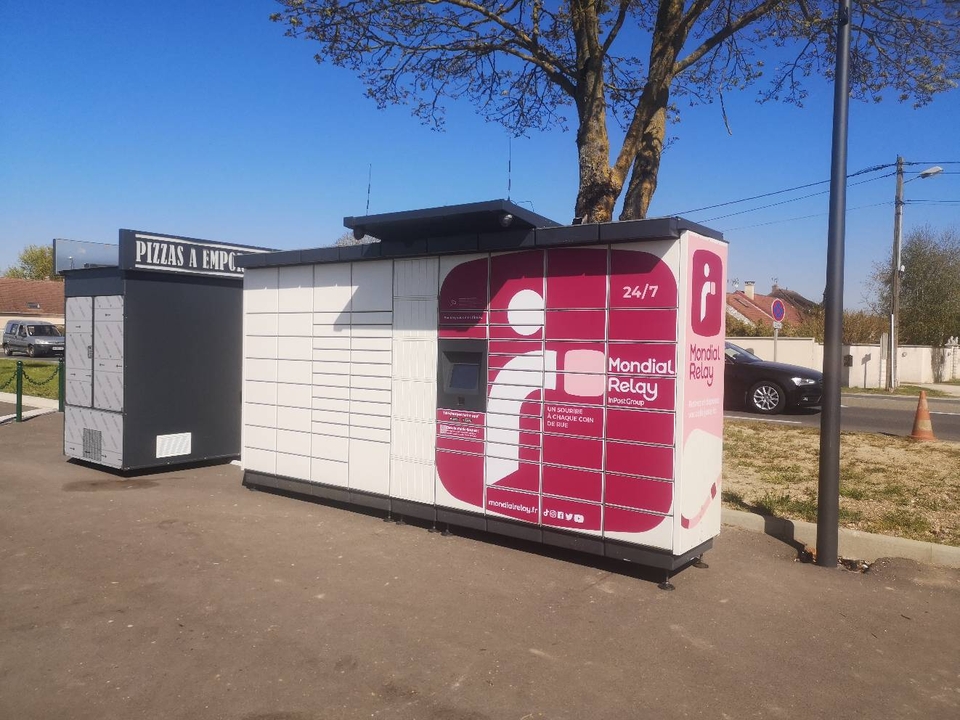 Locker 24/7 Mairie 28360 Vitray-en-Beauce, 10 15 Route nationale, 28360 Vitray-en-Beauce