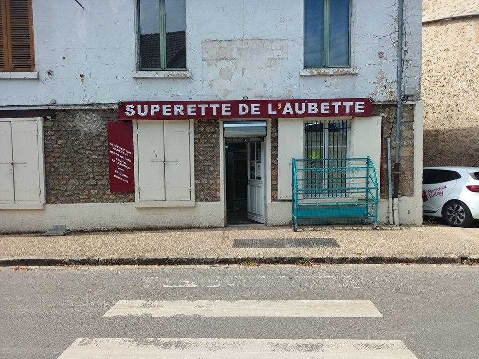 Thakshin Superette, 8 Rue de l'Aubette, 95450 Seraincourt