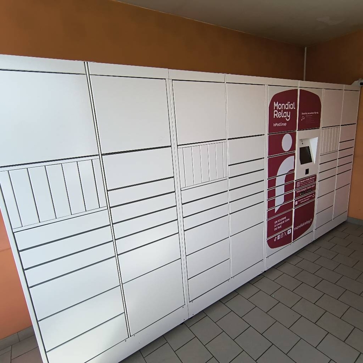 Locker 24/7 Station Relais Du Roy 76190 Yvetot, 49 49 Avenue Georges Clemenceau, 76190 Yvetot