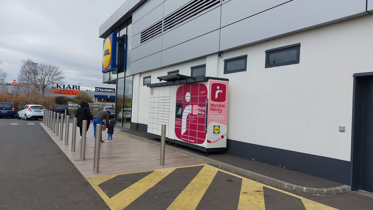 Locker Lidl Sarron 77410 Claye, 8 10 Rue Ernest Sarron, 77410 Claye-Souilly