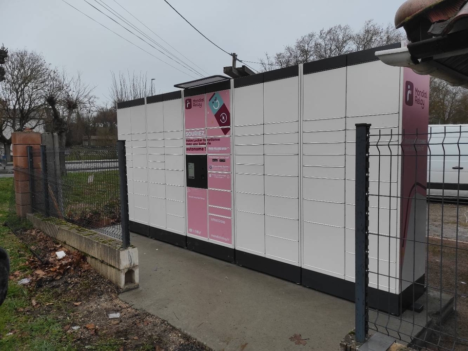 Locker 24/7 Ets Massonnaud, 312 312 Route de Toulouse, 31470 Saint-Lys