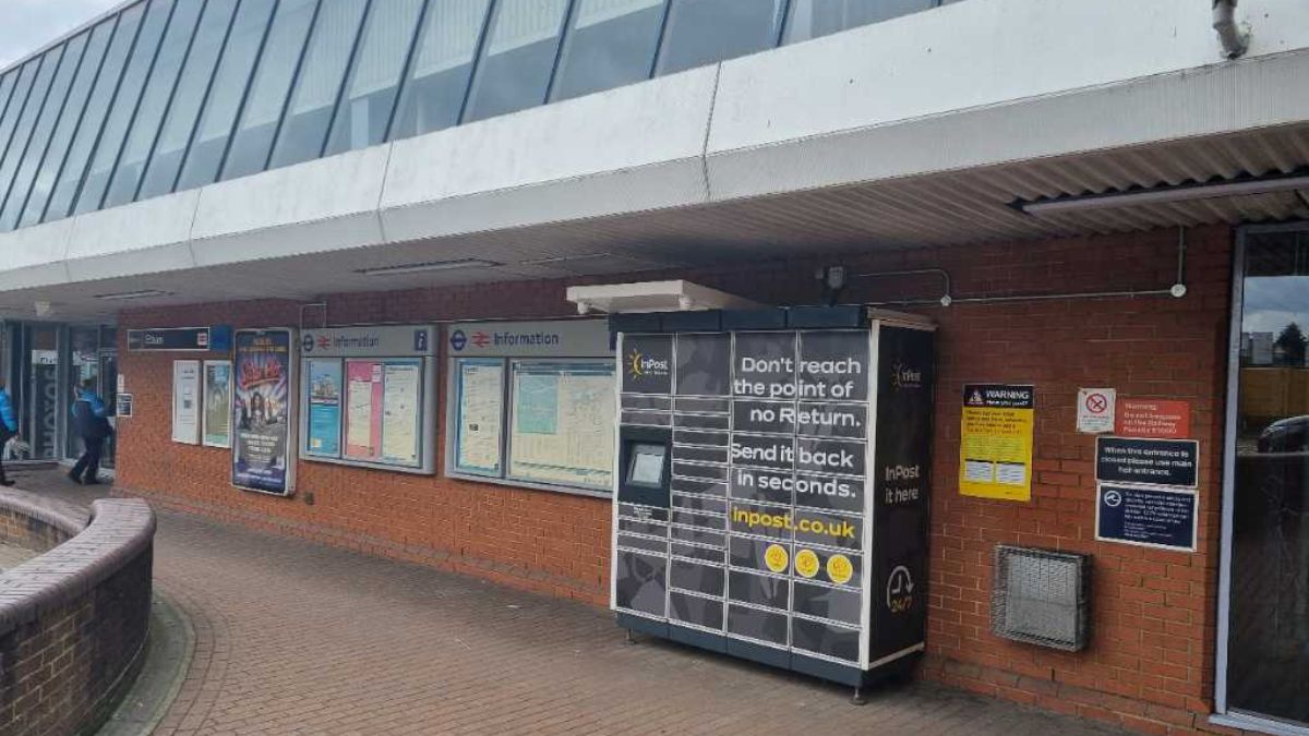 Zdjęcie paczkomatu od InPost: InPost UKLON00257