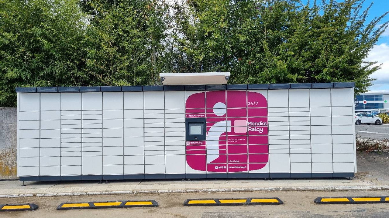Locker 24/7 Super U Thouare sur Loire, Rue de la Malnoue, 44470 Thouaré-sur-Loire