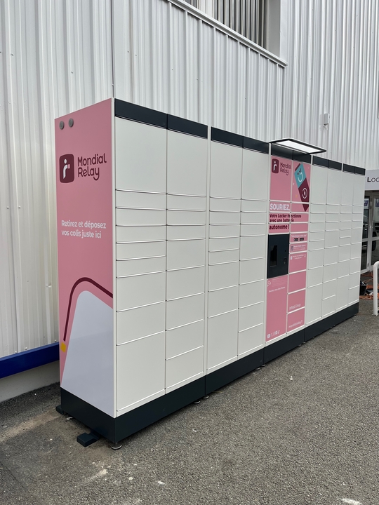 Locker Carrefour Hypermarché, 75 Route de Mantes, 78240 Chambourcy