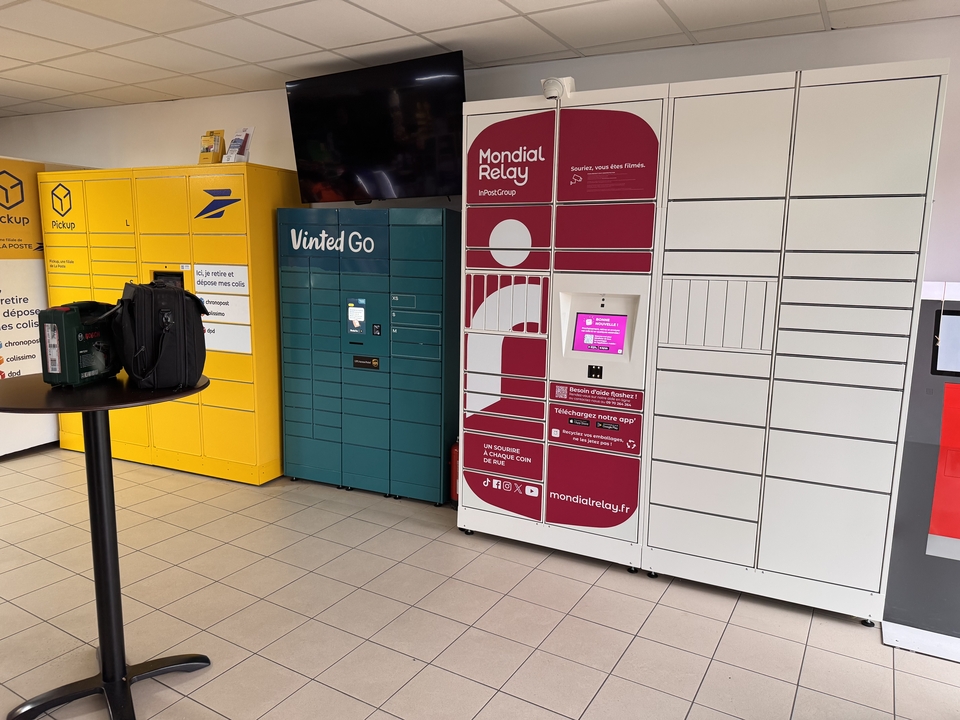Locker Tabac presse, 125 125 Avenue Henri Dunant, 91200 Athis-Mons