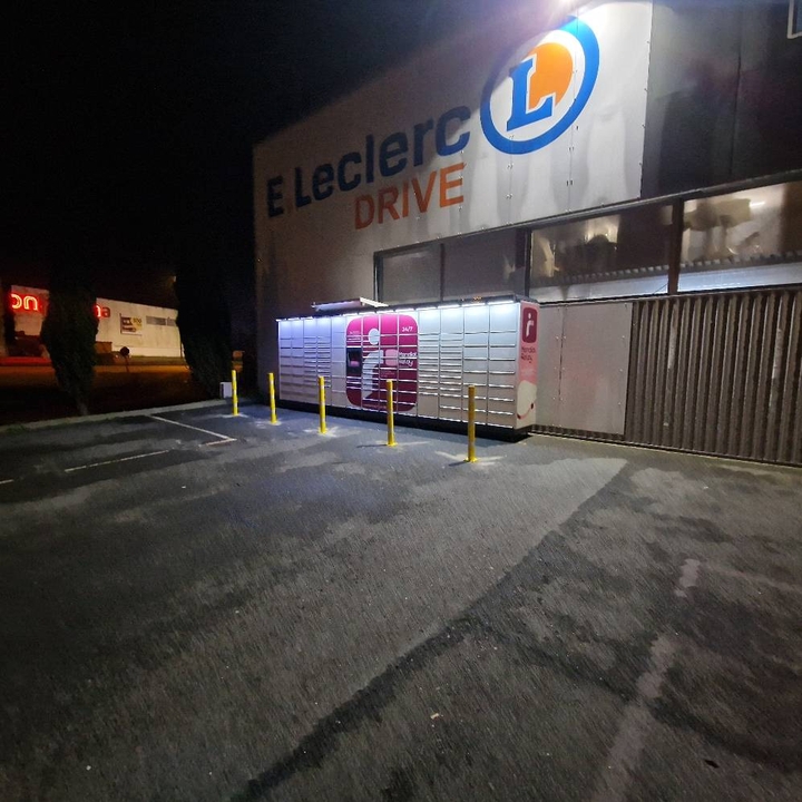 Locker 24/7 E.leclerc Drive Tonnay Charente, 140 146 Avenue d'Aunis, 17430 Tonnay-Charente