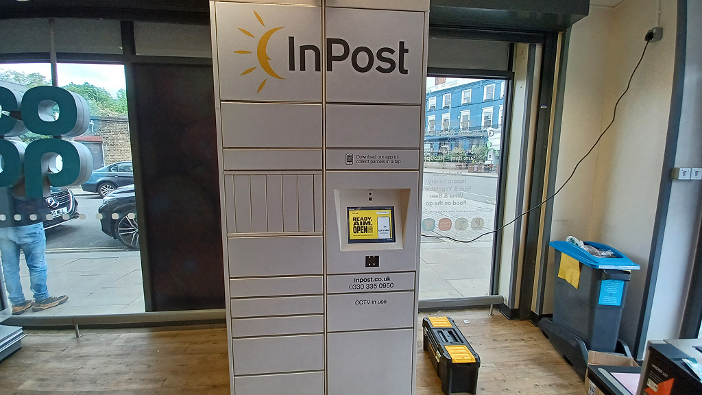 InPost's photo of the locker: InPost UK00102446