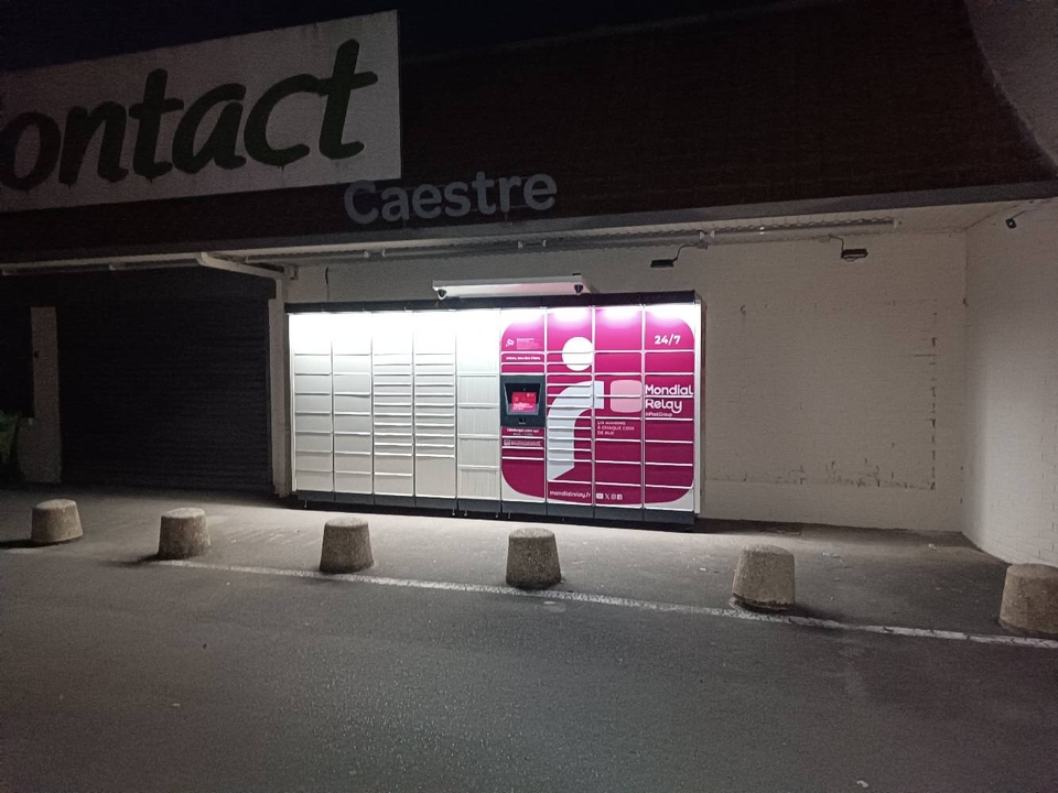 Locker 24/7 Carrefour Contact Hazebrouck 59190 Caëstre, 70 70 Rue d'Hazebrouck, 59190 Caëstre