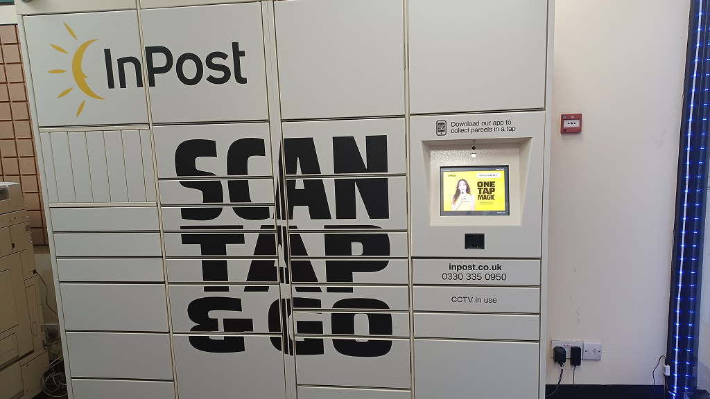 InPost's photo of the locker: InPost UK00266044
