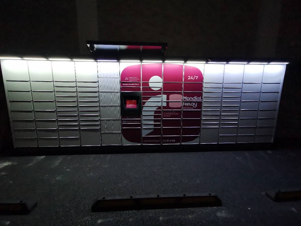 Locker 24/7 Weldom Samatan, Place des Halles, 32130 Samatan