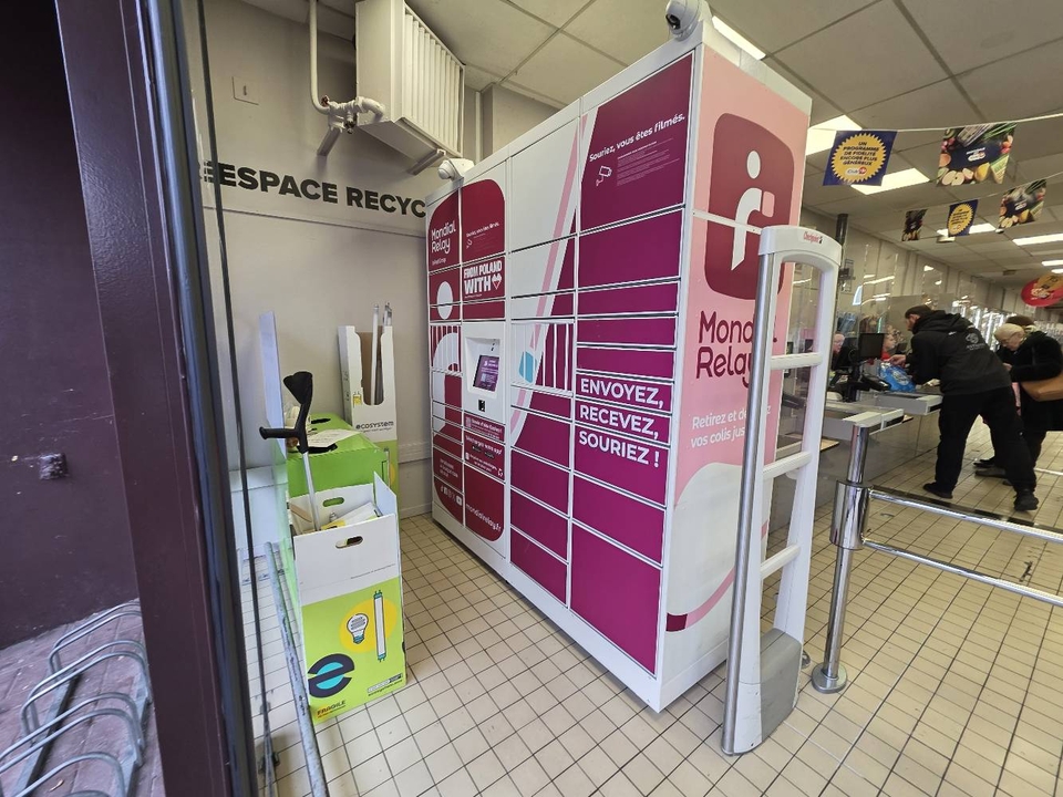Locker Carrefour Market, 72 72 Rue Emile Zola, 62300 Lens
