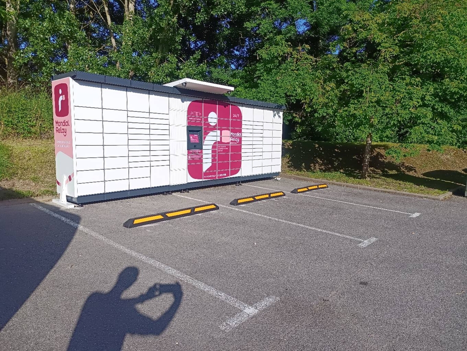 Locker 24/7 Carrefour Market Seyssel, 28 28 Route de Genève, 74910 Seyssel