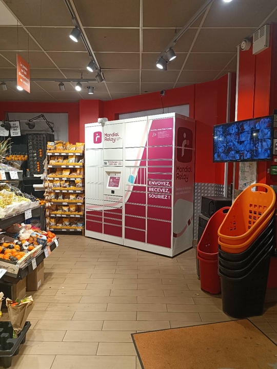 Locker Franprix Serres 75015 Paris, 75 75 Rue Olivier de Serres, 75015 Paris