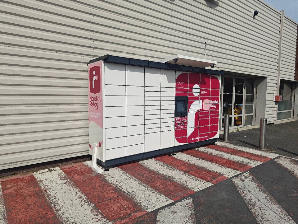 Locker 24/7 Carrefour Market, 99 99 Route de Boulogne, 62630 Étaples