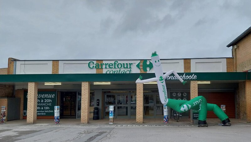 Carrefour Contact Hondschoote, 17 Place du Général de Gaulle, 59122 Hondschoote
