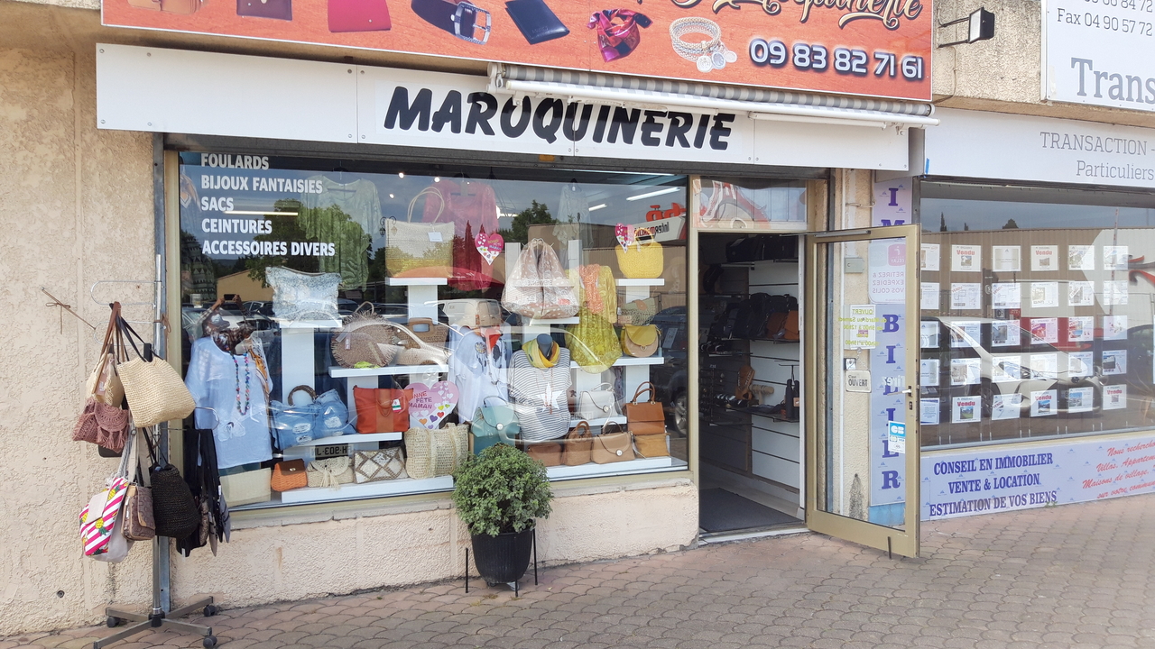 Maroquinerie, C C Intermarche, 13430 Eyguieres