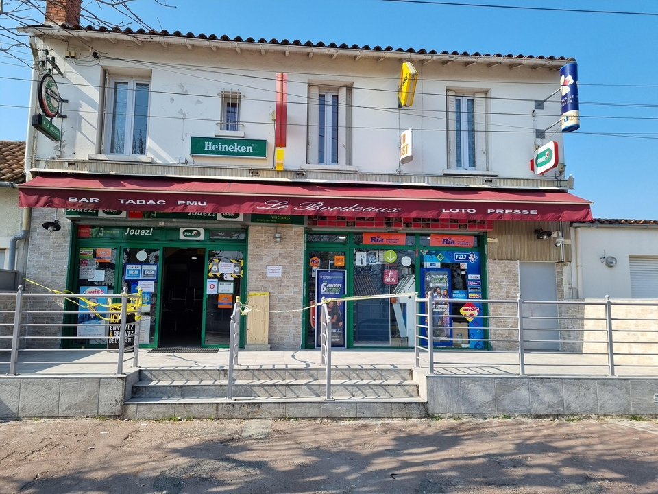 Bar Tabac Presse Saintes, 28 Avenue du President Salvador Allende, 17100 Saintes