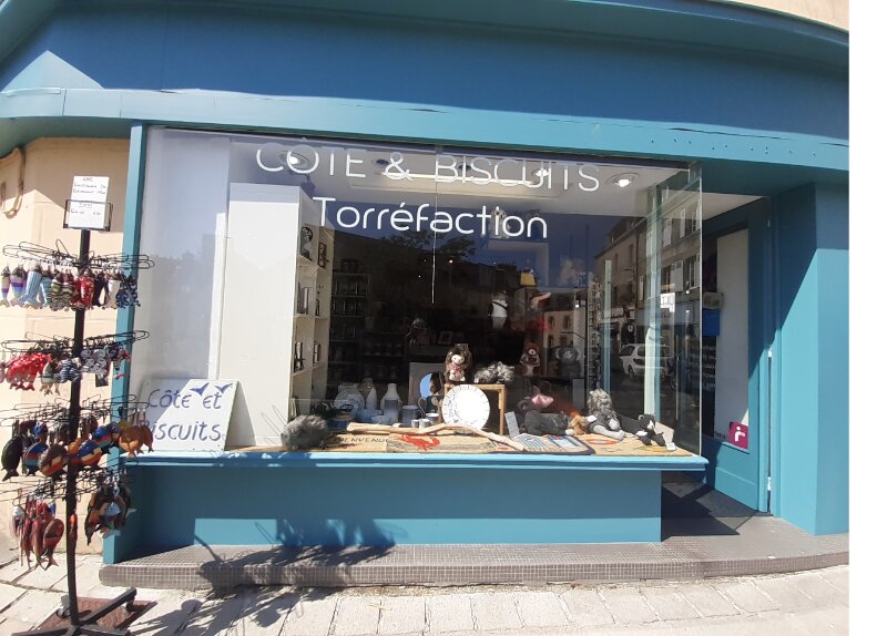 Cote & Biscuits, 2 Rue Eugene Kerivel, 29100 Douarnenez