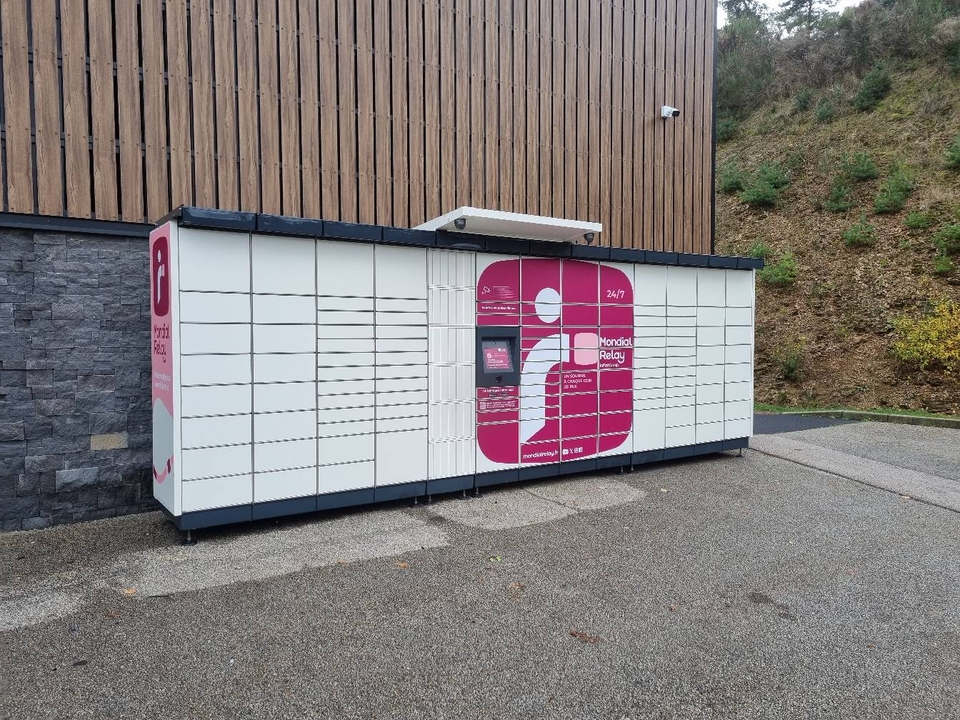 Locker 24/7 E.leclerc 15100 Saint Georges, ZAC du Crozatier, 15100 Saint-Georges