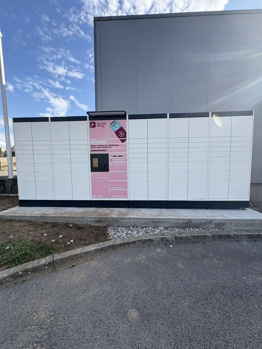 Locker Station Lavage Oki 24/7, 131 85 Impasse du Grand Mollard, 01190 Saint-Bénigne