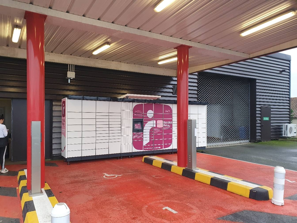 Locker 24/7 Intermarche St Maixent l'Ecole, 41 41 Avenue de Blossac, 79400 Saint-Maixent-l'École