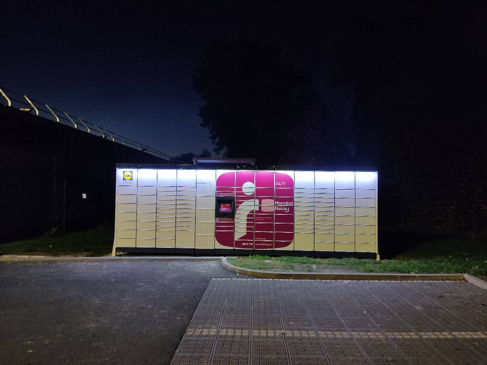 Locker 24/7 Lidl la Ferte Mace, Les Tesnières, 61600 La Ferté-Macé