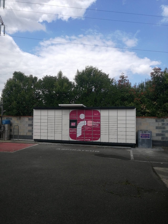 Locker 24/7 Lavage Bio Parfume Pontacq, 26 26 Avenue Henri IV, 64530 Pontacq