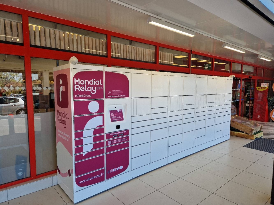 Locker Carrefour Market Rives Sur Fure, 151 151 Avenue de Chartreuse, 38140 Rives
