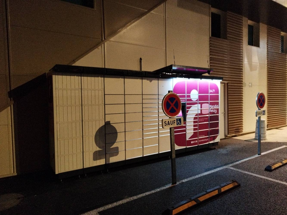 Locker 24/7 Super U 37260 Mont, 9 9 Rue de la Vasselière, 37260 Monts