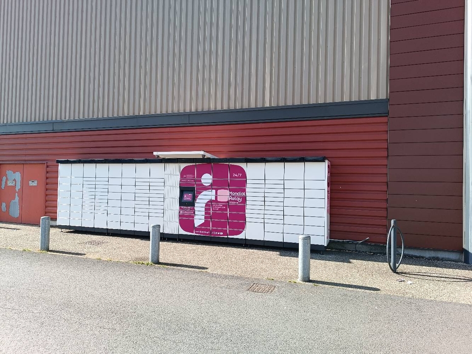 Locker 24/7 Intermarché 80600 Doullens, 3 Place de la Gare, 80600 Doullens
