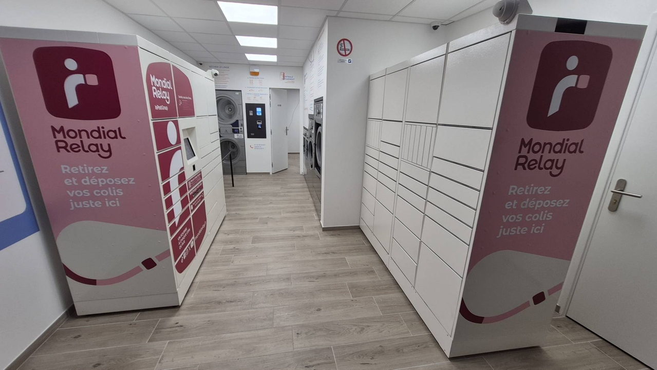 Locker Bourbon Laverie Annonay, 14 11 Rue Recluzière, 07100 Annonay