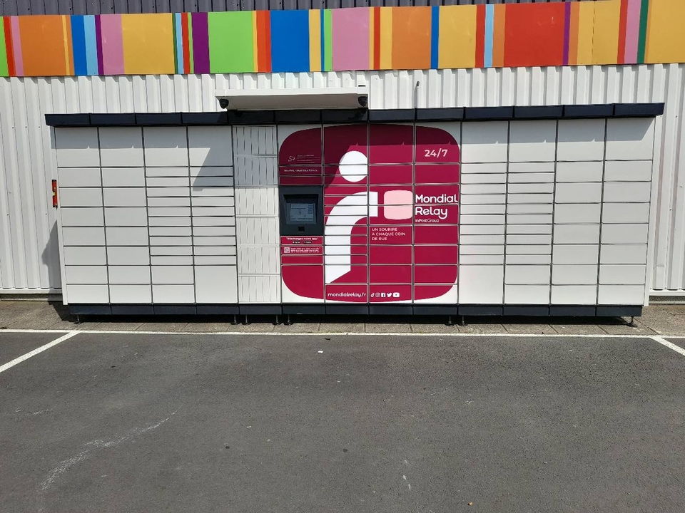 Locker 24/7 La Foir'fouille Avranches 50300 St Martin Des Champs, 2 2 Le Grand Chien, 50300 Avranches