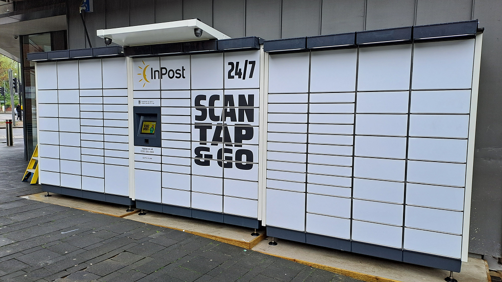Foto del casillero de InPost: InPost UK00272222
