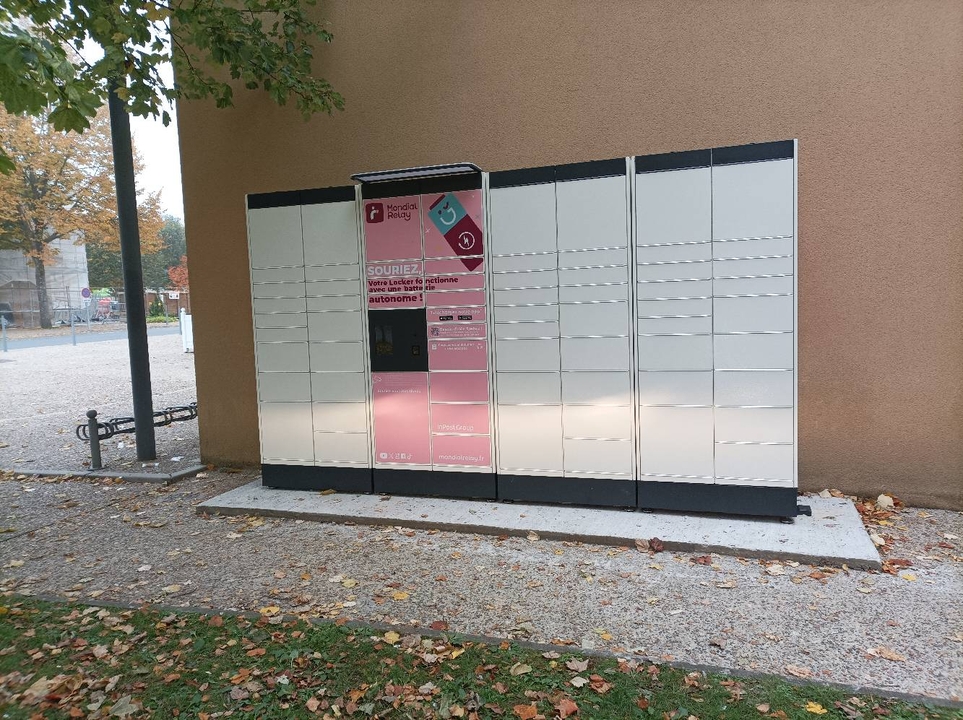 Locker 24/7 Parking 4 Rue Jaures Villedieu sur Indre, 4 4 Rue Jean Jaurès, 36320 Villedieu-sur-Indre