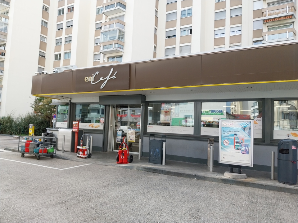 Eni Rhin et Danube Grenoble, 32 Avenue Rhin et Danube, 38100 Grenoble